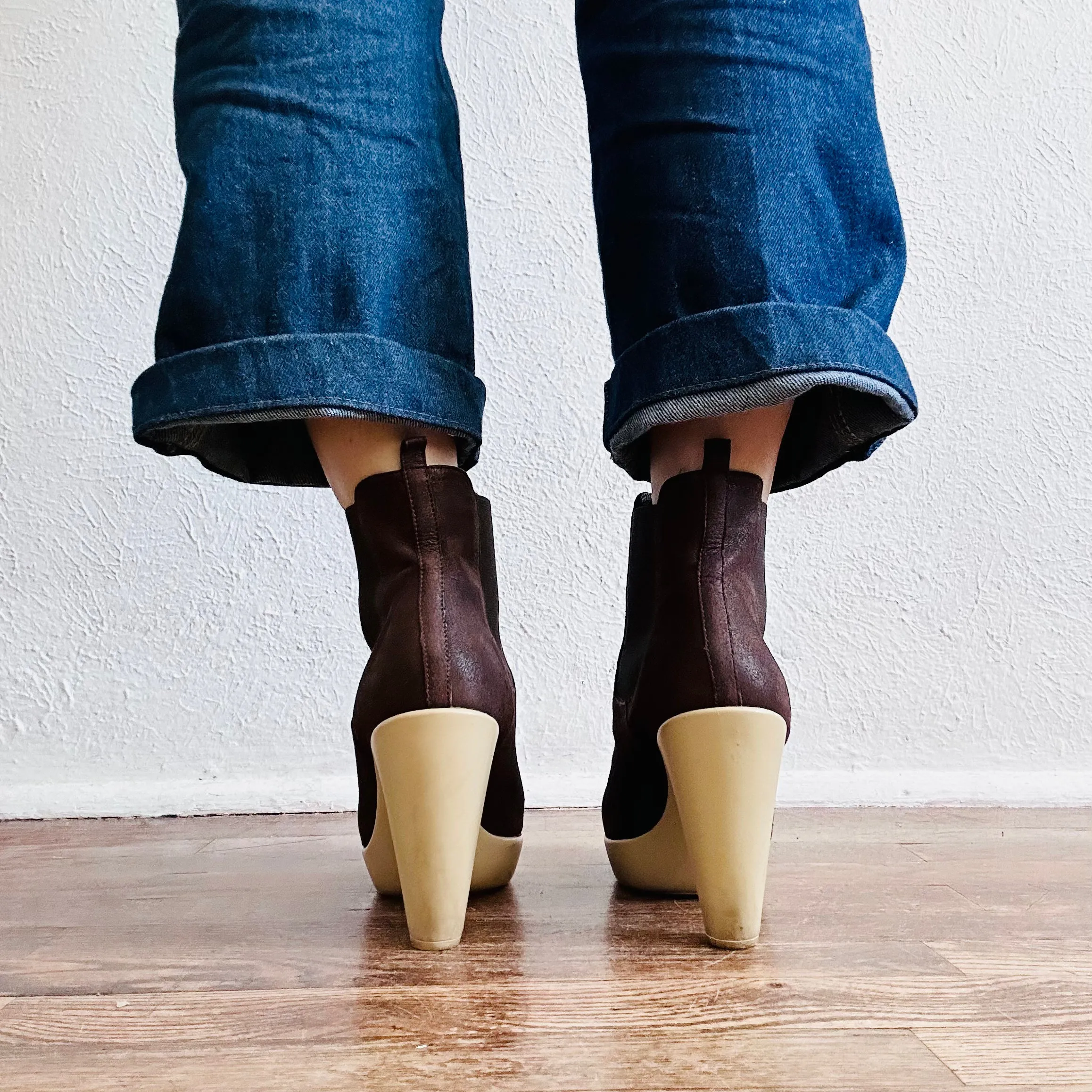 LANVIN LEATHER PLATFORM ANKLE BOOTS  // SIZE 7.5