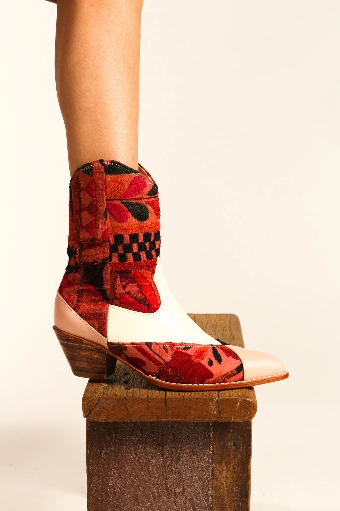 LEATHER PATCHWORK PATCH BOOTS ZAHRA