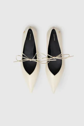 Nikki Flats | Ivory