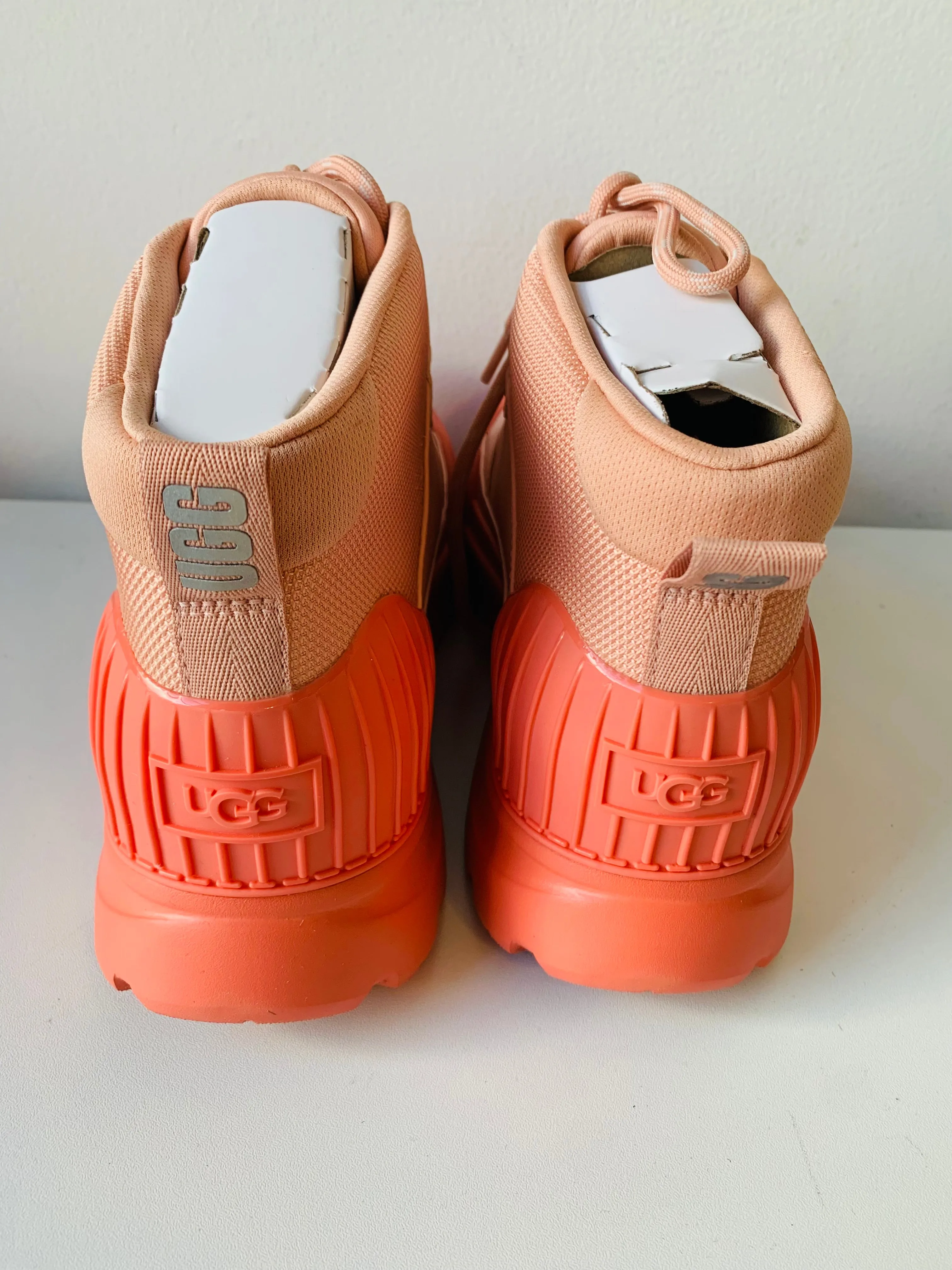 Ugg Women’s Neumel X Peach/Pink Hiking Style Boots Size 10