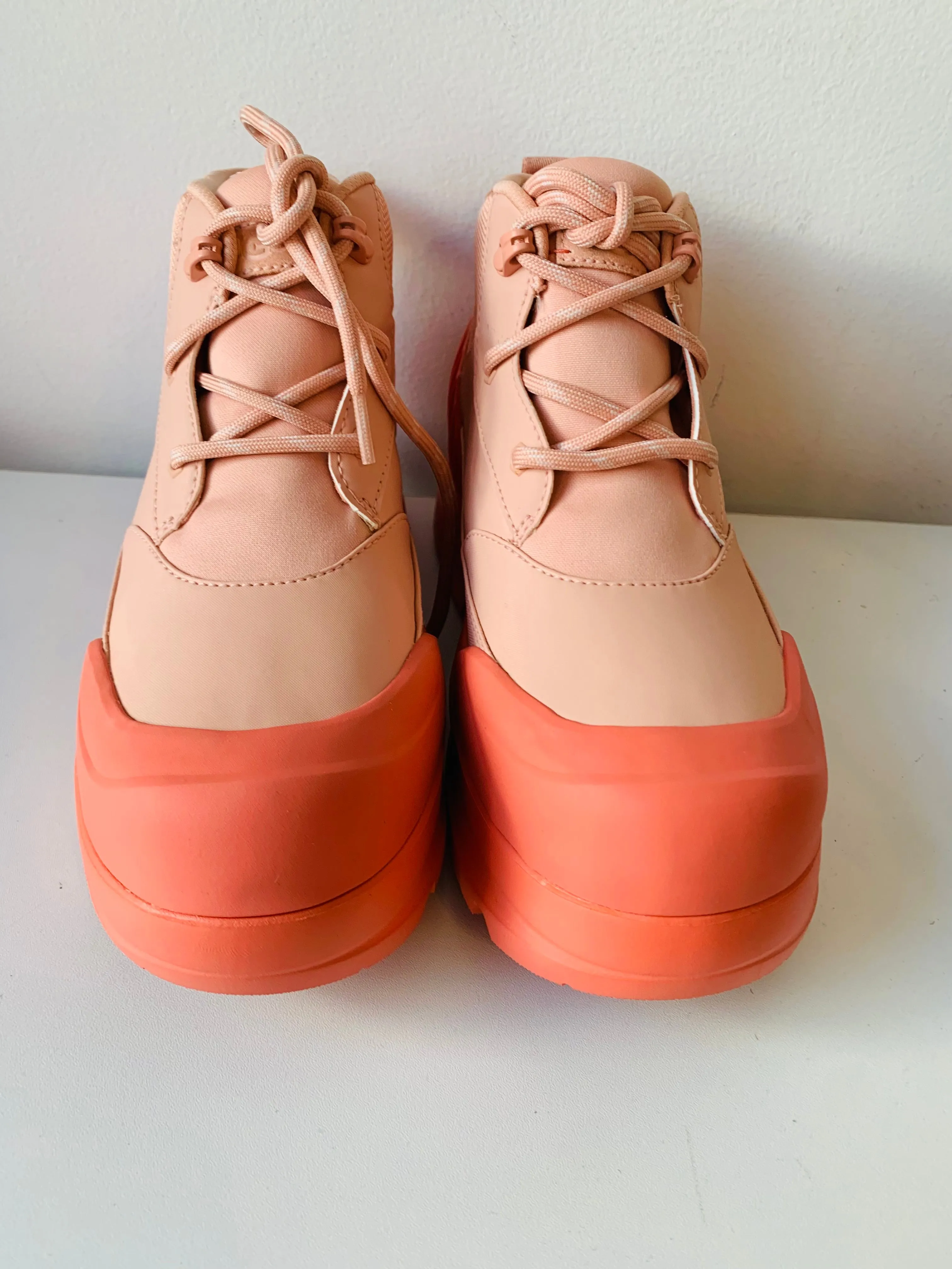 Ugg Women’s Neumel X Peach/Pink Hiking Style Boots Size 10