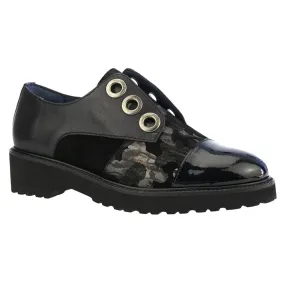 Unity In Diversity Women's Vanquish Classic Oxfords- Black